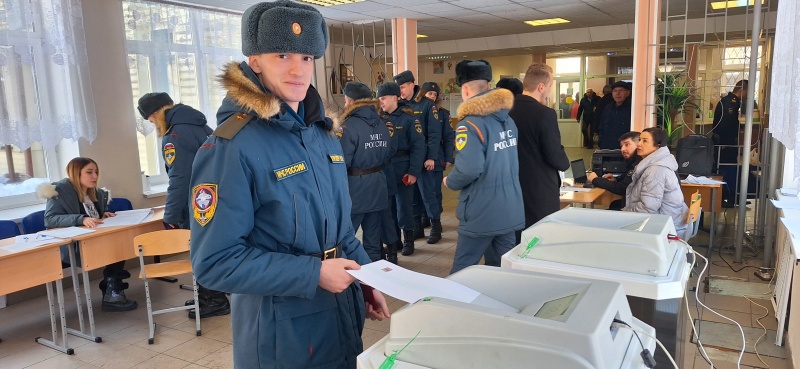 Личный состав Ногинского СЦ приняли участие в голосовании на выборах президента РФ.