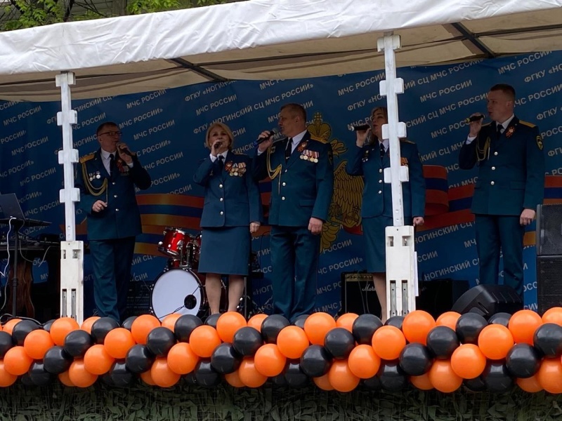 Специалисты Ногинского СЦ приняли участие в праздничном концерте, посвящённом Дню Победы.