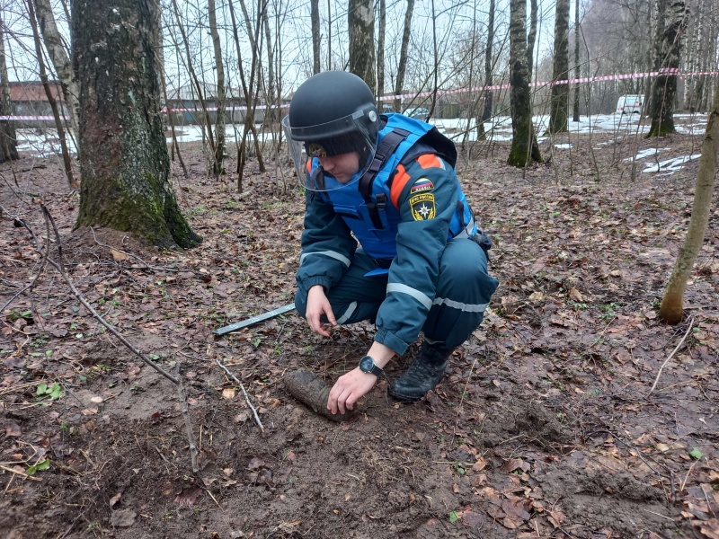 Работа пиротехников Ногинского СЦ 12.04.2022