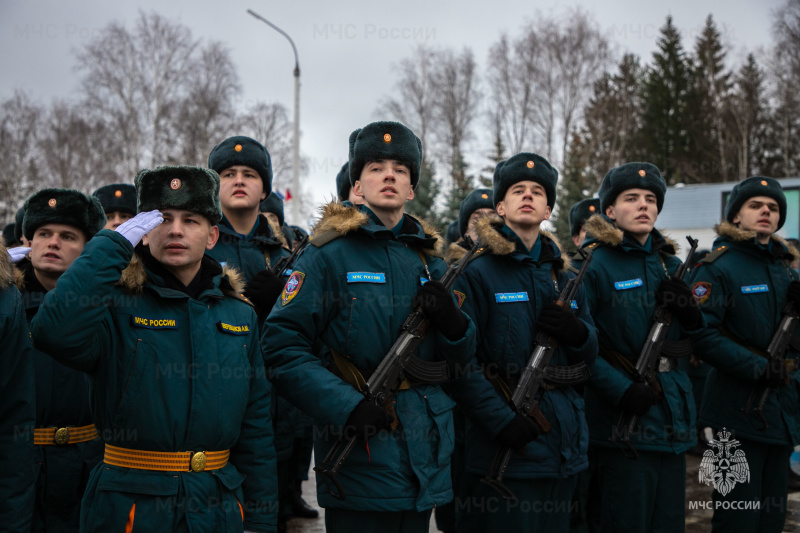 Присягнули на верность родине