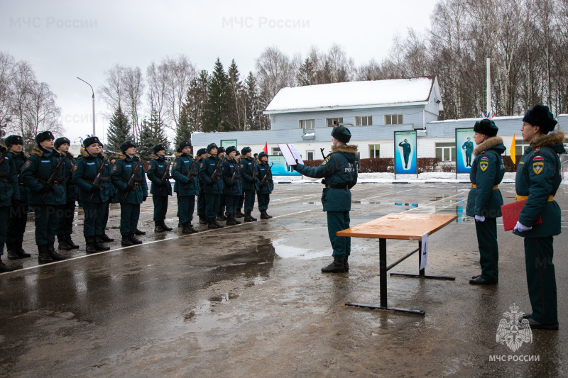 Присягнули на верность родине