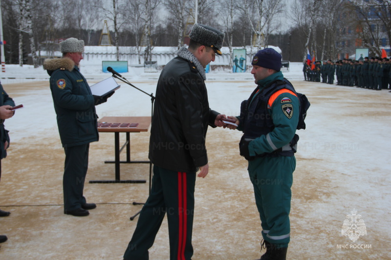 В Ногинском СЦ МЧС России торжественно отметили День защитника Отечества.