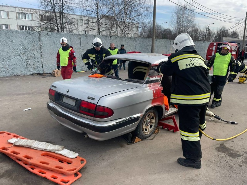 Команда Ногинского СЦ приняла участие в соревнованиях по аварийно-спасательным работам при ликвидации последствий ДТП в 2024 году