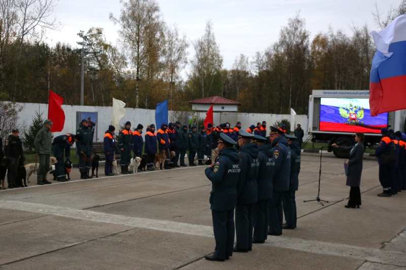 В Ногинском СЦ состоялось открытие сертификационных испытаний и учебно-тренировочного сбора кинологов