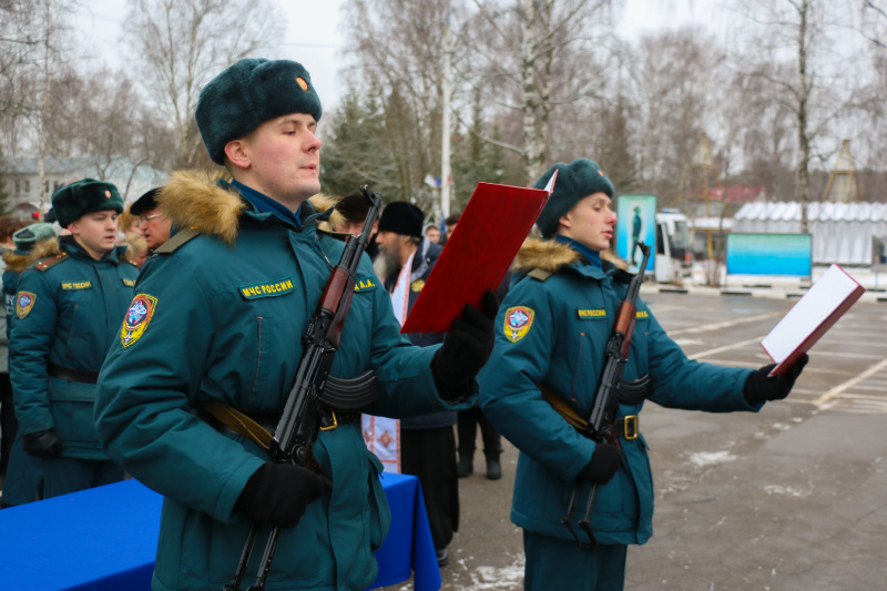 Военная присяга прошла в Ногинском спасательном центре