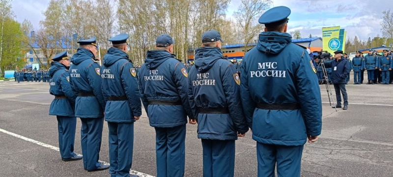 Торжественное построение в честь возвращения пиротехнического расчета Ногинского СЦ Торжественное построение в честь возвращения пиротехнического расчета Ногинского СЦ