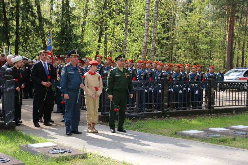 Военнослужащие Ногинского спасательного центра МЧС России приняли участие в проведении торжественного мероприятия, посвященного 80-годовщине Победы в Великой Отечественной войне
