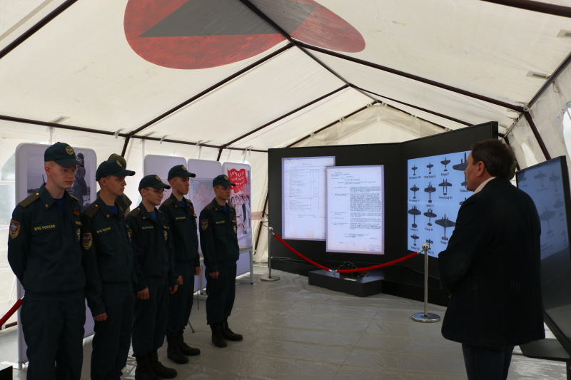 Военнослужащие Ногинского спасательного центра посетили выставку, посвященную истории МПВО в годы Великой Отечественной войны