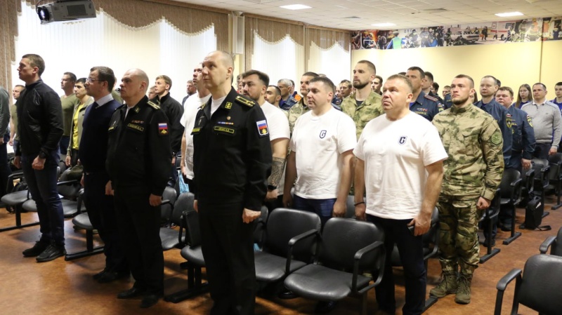 На базе Ногинского спасательного центра состоялось открытие V Открытых соревнований операторов телеуправляемых необитаемых подводных аппаратов МЧС России
