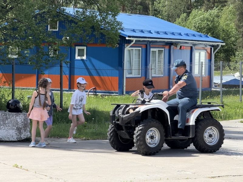 В Ногинском спасательном центре был проведен День открытых дверей для учащихся Ногинской гимназии