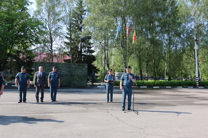 В Ногинском спасательном центре прошло торжественное построение в честь возвращения пиротехнического расчёта