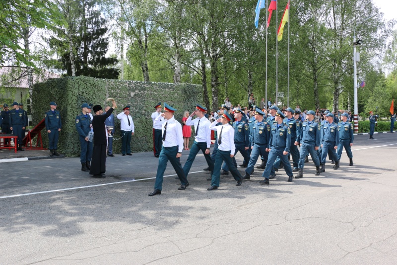 В Ногинском спасательном центре молодое пополнение приняло военную присягу