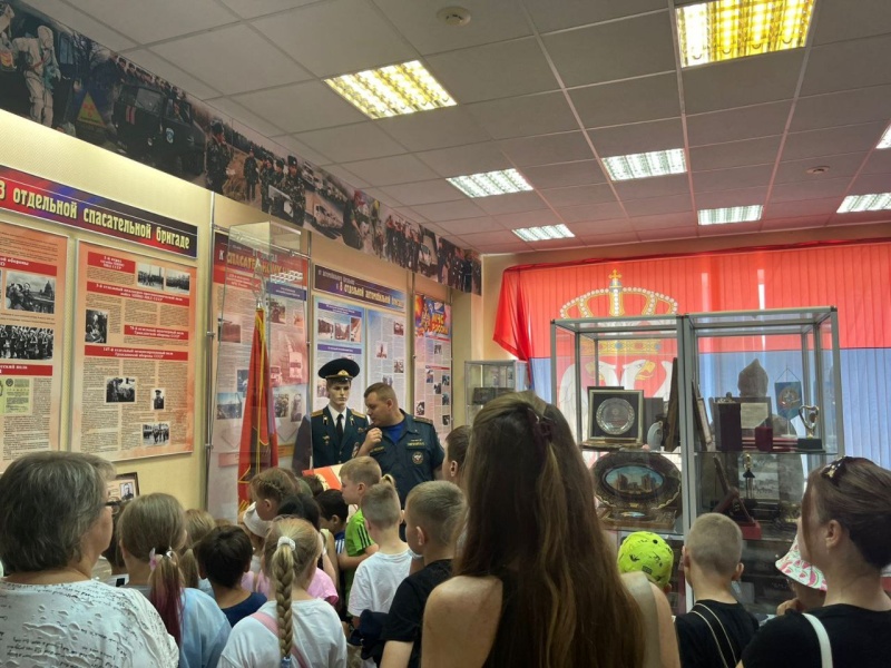 На базе Ногинского спасательного центра было проведено интерактивное занятие для учащихся МБОУ ЦО №5 и МУК "Мамонтовский сельский дом культуры"