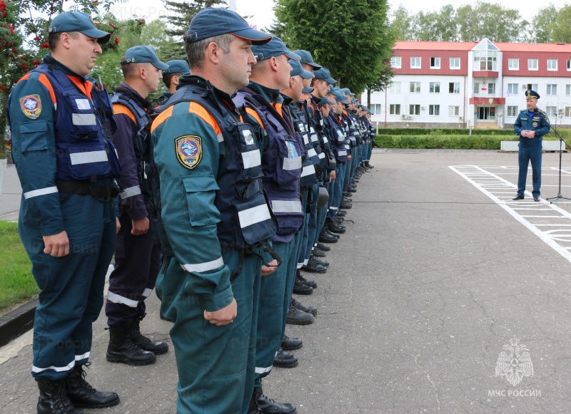 Личный состав аэромобильной группировки Ногинского ордена Жукова спасательного центра МЧС России прибыл из зоны чрезвычайной ситуации