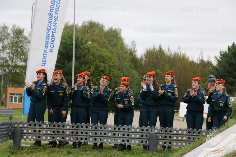 В Ногинском СЦ МЧС России впервые стартовали соревнования по спасательному спорту