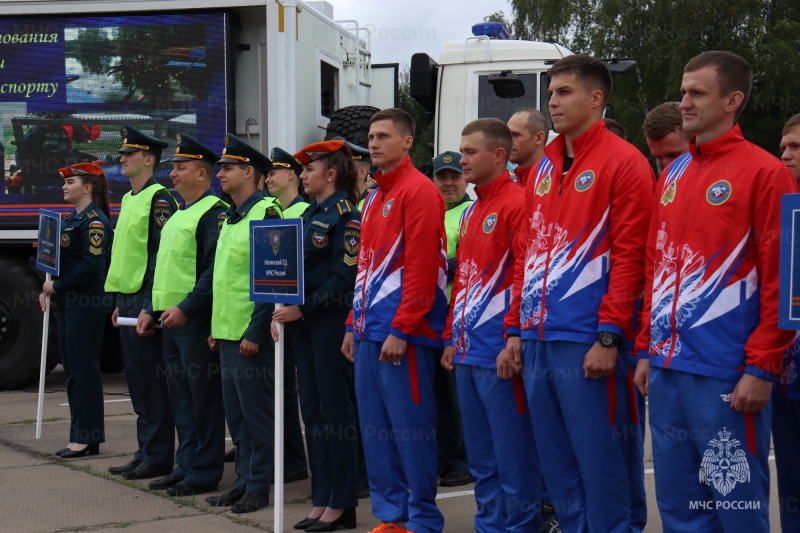 В Ногинском СЦ МЧС России впервые стартовали соревнования по спасательному спорту