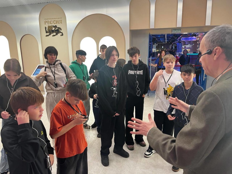 2 ноября военнослужащие и члены их семей посетили выставку "Регион-2030. Платформа Будущего"