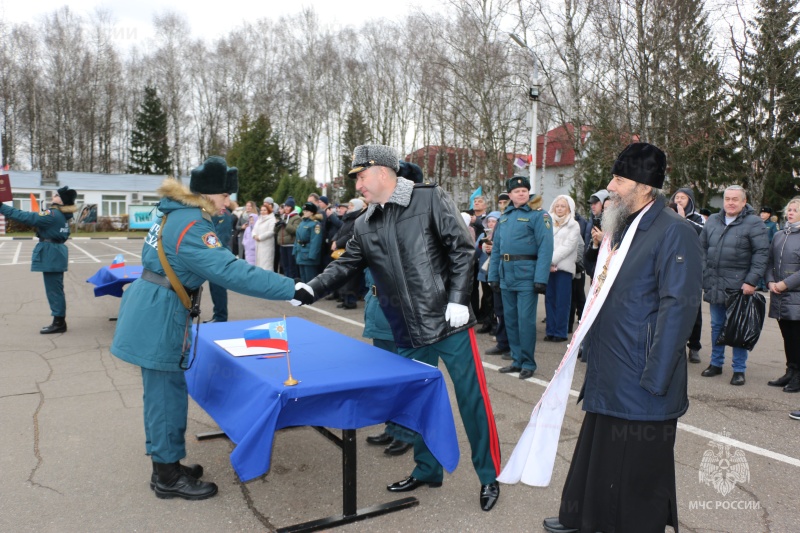 14.11.2025 в Ногинском ордена Жукова спасательном центре МЧС России прошли торжественные мероприятия по случаю принятия военной присяги