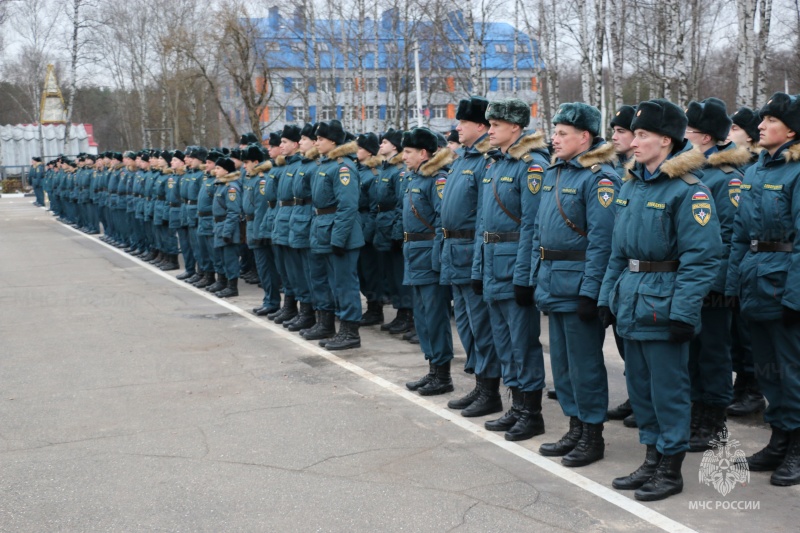 В Ногинском ордена Жукова спасательном центре МЧС России прошло торжественное мероприятие по случаю убытия личного состава в служебную командировку