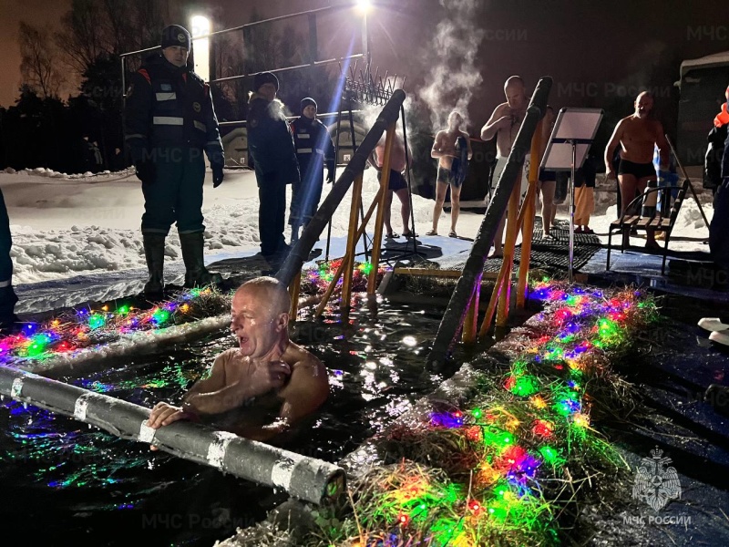 18 и 19 января в Ногинском ордена Жукова спасательном центре прошли крещенские купания, а также их обеспечение на территории Богоявленского собора в городе Ногинск, Пантелимоновского храма в городе Электросталь, деревни Скобельцино.