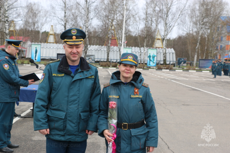 Торжественное построение в честь 377-й годовщины пожарной охраны России