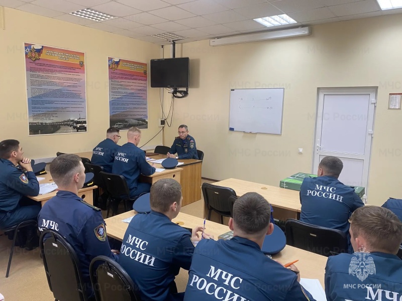 В Ногинском ордена Жукова спасательном центре провели учебно-методические сборы с молодыми офицерами — выпускниками Академии гражданской защиты МЧС России