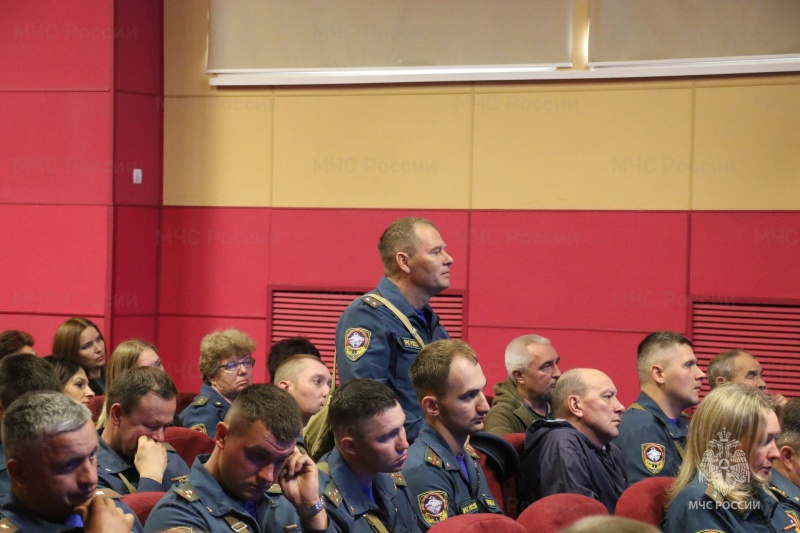 Ногинский ордена Жукова спасательный центр МЧС России посетила лектор Российского общества «Знание»