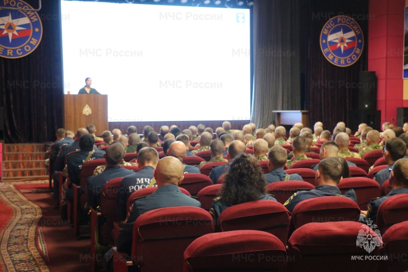 Ногинский ордена Жукова спасательный центр МЧС России посетила лектор Российского общества «Знание»
