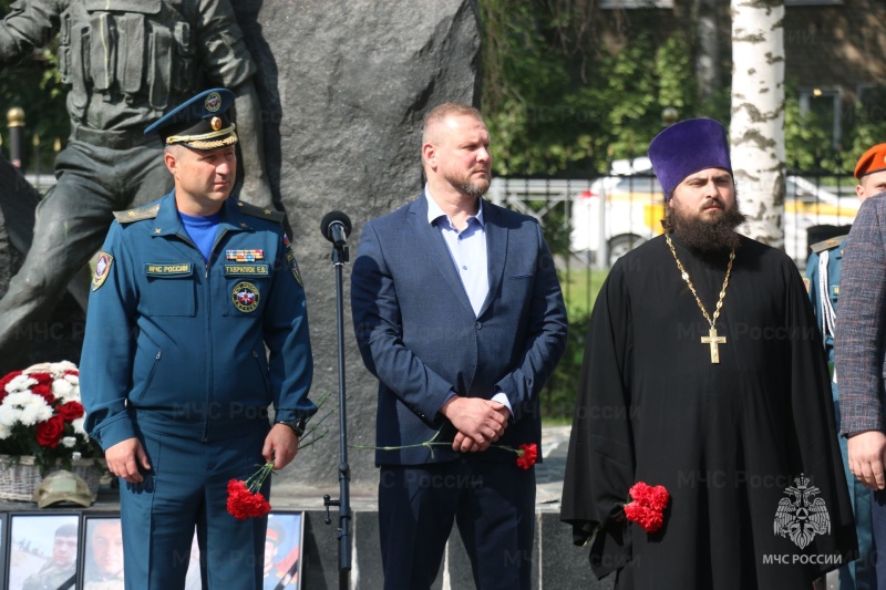 Личный состав Ногинского ордена Жукова спасательного центра принял участие в мероприятии, посвящённом Дню солидарности в борьбе с терроризмом