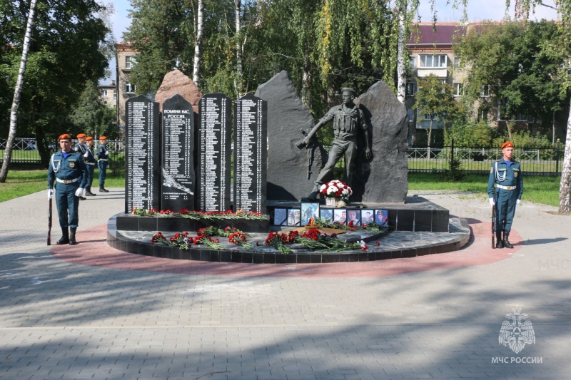 Личный состав Ногинского ордена Жукова спасательного центра принял участие в мероприятии, посвящённом Дню солидарности в борьбе с терроризмом
