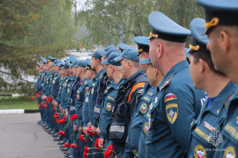 Личный состав 1169 Ц(АСР) и руководство центра почтили память лейтенанта Магомеда Нальгиева