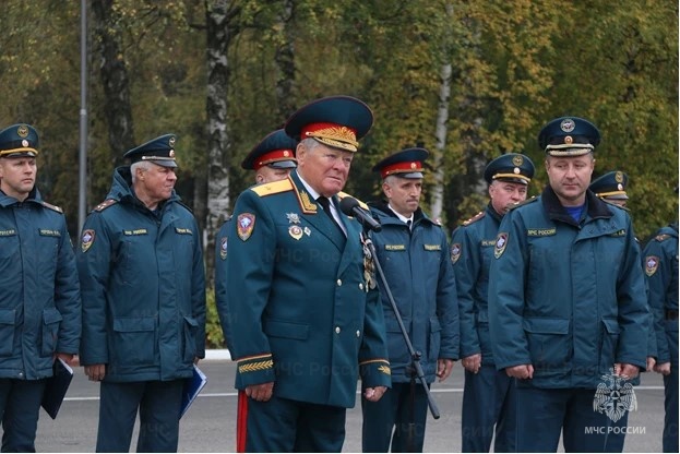 5 октября на строевом плацу Ногинского ордена Жукова спасательного центра МЧС России прошло торжественное построение, посвященное 94-й годовщине гражданской обороны