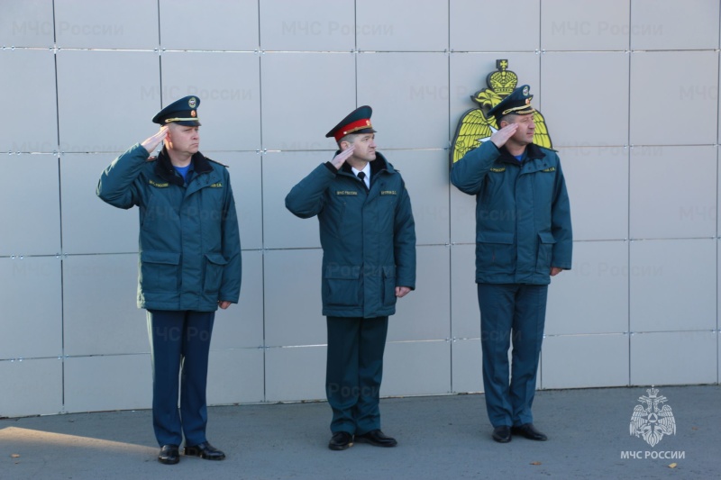 В Ногинском ордена Жукова спасательном центре МЧС России прошло торжественное построение по случаю увольнения военнослужащих